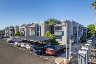 Montego Bay Condominiums in Phoenix, AZ - Building Photo