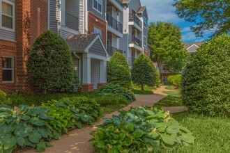 The Jefferson at Fair Oaks in Fairfax, VA - Building Photo - Building Photo