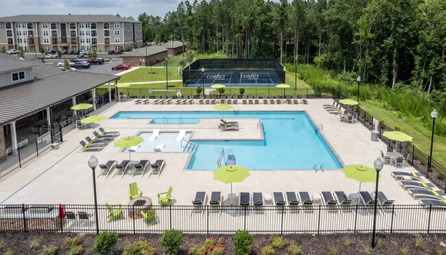 Comet West New Bern in New Bern, NC - Building Photo - Building Photo