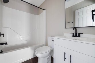 3804 Memorial Blvd in Kingsport, TN - Building Photo - Building Photo