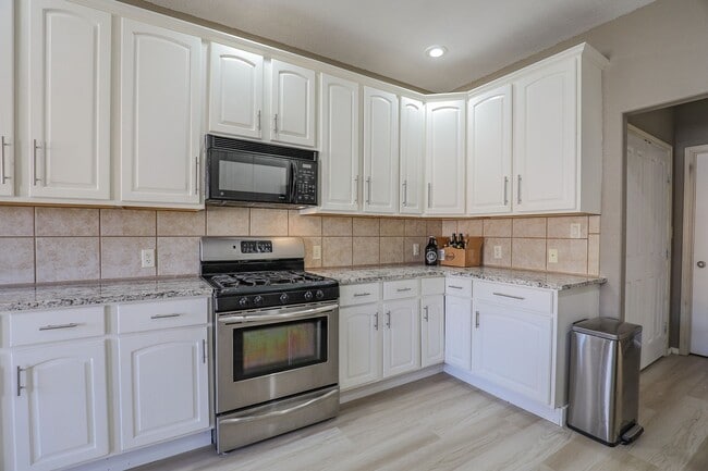 353 Chaco in Alamogordo, NM - Building Photo - Building Photo