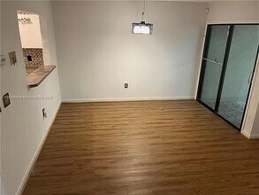 1556 N 15th Terrace in Hollywood, FL - Building Photo - Building Photo