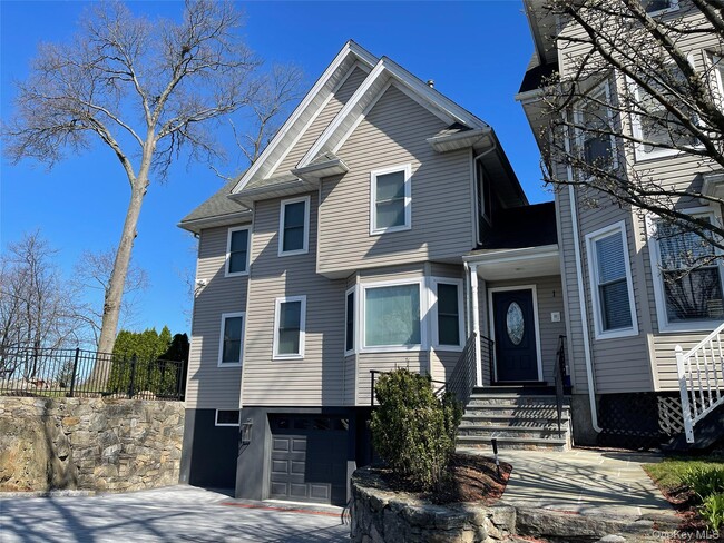 property at 1 Irving Pl