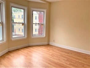 21 Bradbury St in Allston, MA - Building Photo - Building Photo