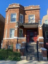 622 N Trumbull Ave in Chicago, IL - Building Photo