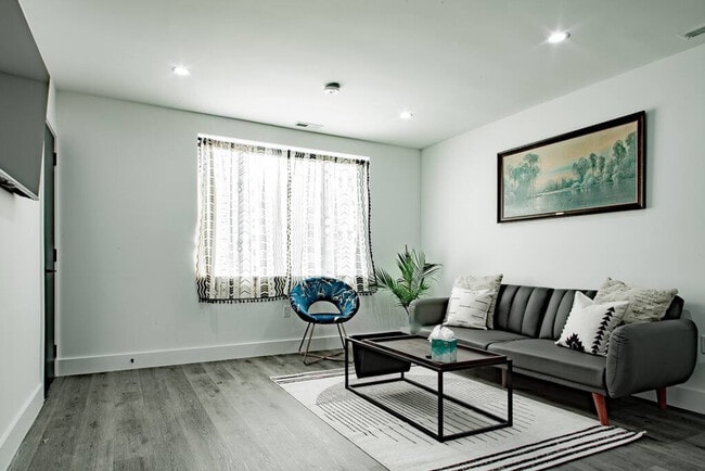 property at 1530 Neal St NE