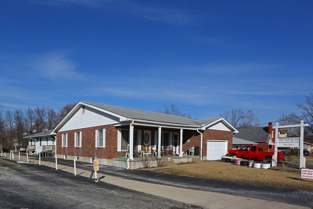 West View Square Apartments in Warrenton, MO - Building Photo