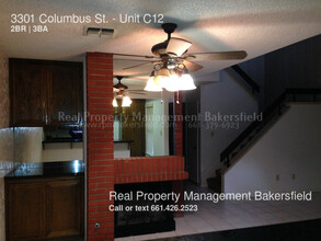 3301 Columbus St-Unit -Unit C12 in Bakersfield, CA - Foto de edificio - Building Photo