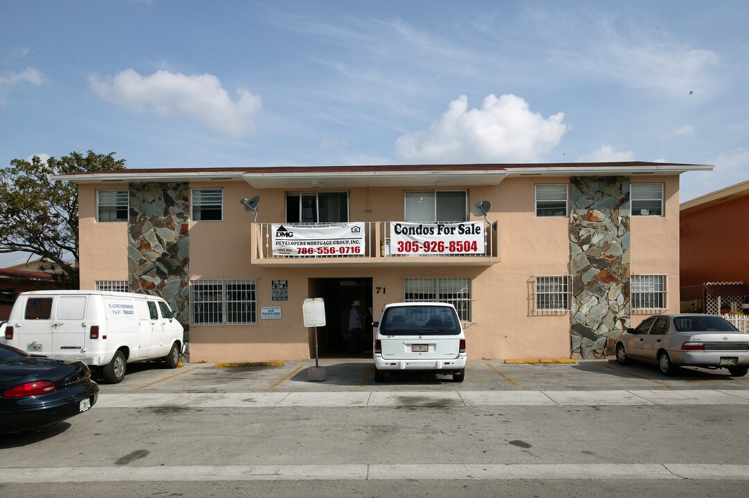 71 W 22nd St in Hialeah, FL - Building Photo