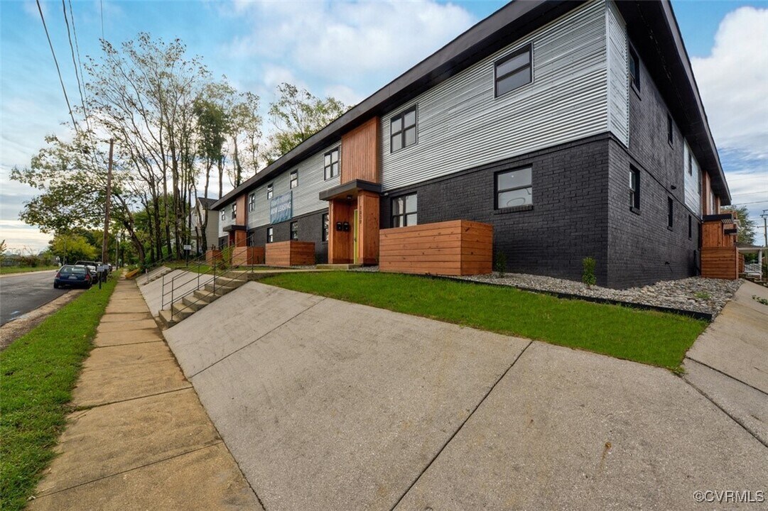 301 S Granby St-Unit -C in Richmond, VA - Building Photo