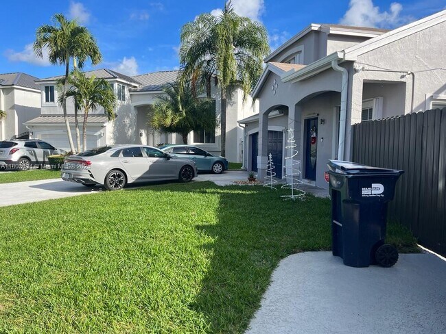 9953 SW 154th Ct in Miami, FL - Building Photo - Building Photo