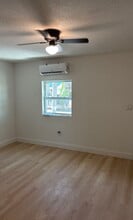 4605 N Hubert Ave in Tampa, FL - Building Photo - Building Photo