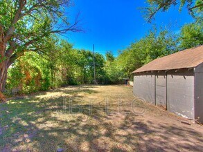 314 W Peach St in Midwest City, OK - Building Photo - Building Photo