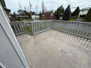 202 Derby Pl in Nanaimo, BC - Building Photo - Building Photo