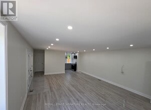 198 Victoria St in Hamilton, ON - Building Photo - Building Photo