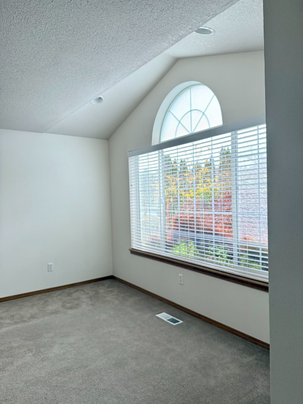 109 Wilshire Way in Kelso, WA - Building Photo - Building Photo