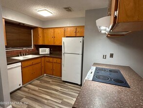 11608 Dunes Way Dr N in Jacksonville, FL - Building Photo - Building Photo