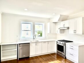 109 Spring St in Port Chester, NY - Building Photo - Building Photo