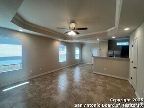 6331 Luglio Ln in San Antonio, TX - Building Photo - Building Photo