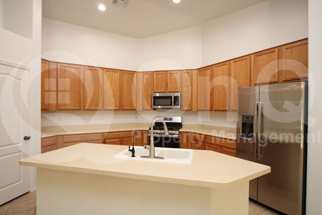 property at 3698 E Kimball Rd
