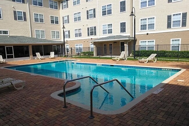 Madison Manor Apartments