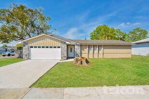 107 Cinnamon Dr in Orlando, FL - Building Photo