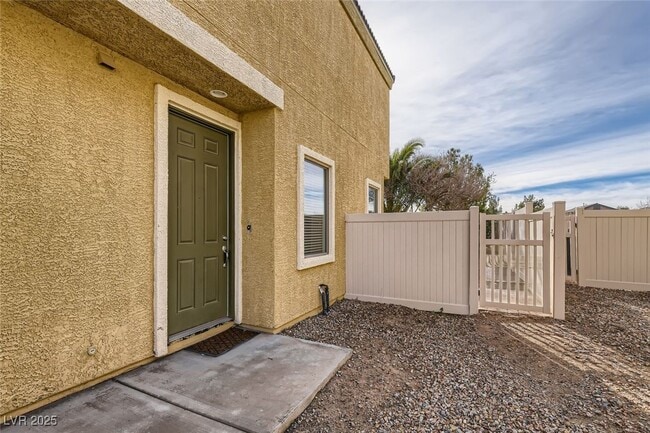 3645 Lakeside Villas Ave in North Las Vegas, NV - Building Photo - Building Photo