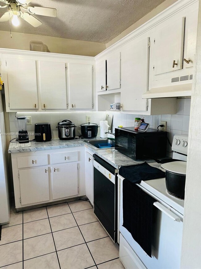 property at 9460 Fontainebleau Blvd