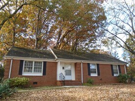 5100 Baker Dr in Charlotte, NC - Building Photo