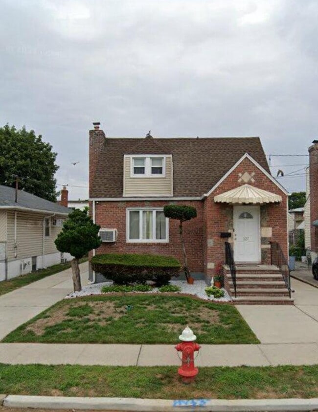 127 Casper St
