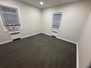 353 E Market St in Long Beach, NY - Building Photo - Building Photo