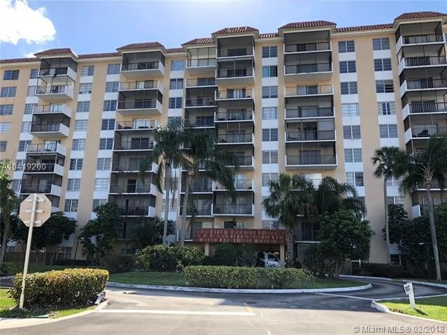 4174 Inverrary Dr-Unit -510 in Lauderhill, FL - Building Photo