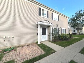 1451 Cove Dr in Prospect Heights, IL - Building Photo