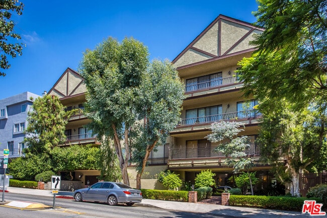 1210 Kings Rd in West Hollywood, CA - Building Photo - Building Photo