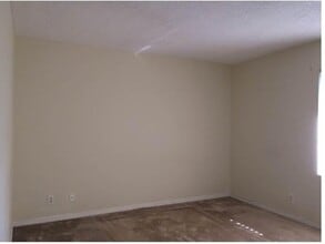 4328 Woodstock Dr in West Palm Beach, FL - Building Photo - Building Photo