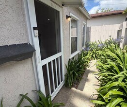 1517 Idaho Ave in Santa Monica, CA - Foto de edificio - Building Photo