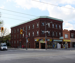 1123-1125 St Clair Ave W in Toronto, ON - Building Photo - Building Photo