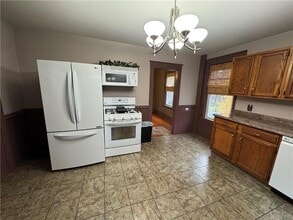 399 Central St in Burrillville, RI - Building Photo - Building Photo