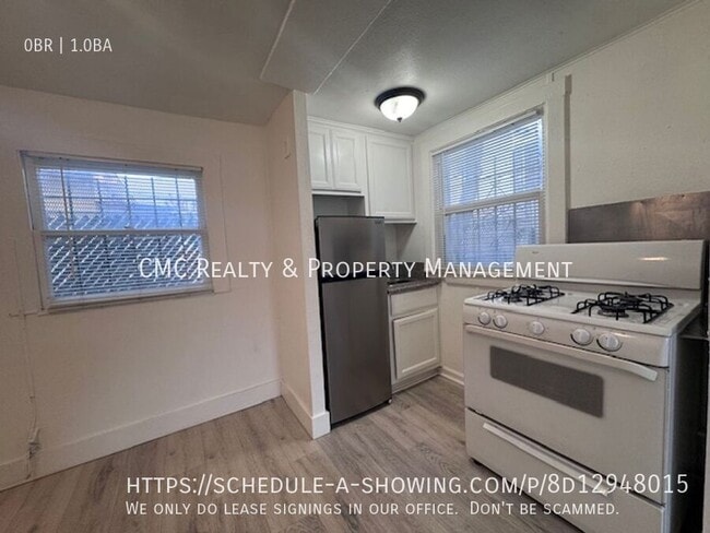 432 W 9th St in Long Beach, CA - Building Photo - Building Photo