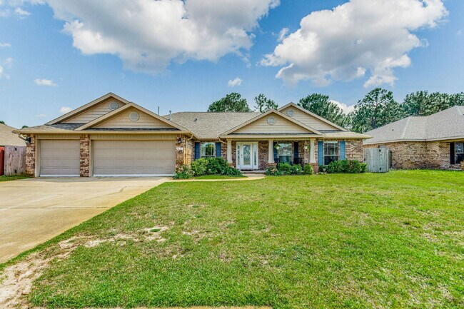 9635 Meadow Wood Ln in Navarre, FL - Building Photo - Building Photo