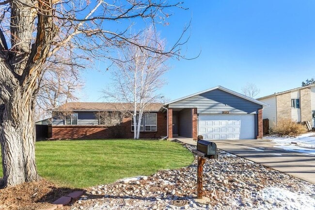 3012 S Nucla St in Aurora, CO - Building Photo - Building Photo