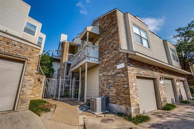 7340 Skillman St in Dallas, TX - Foto de edificio
