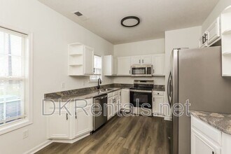 2555 Flat Shoals Rd in Atlanta, GA - Building Photo - Building Photo