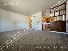 1925 W Elm St in Lodi, CA - Building Photo - Building Photo
