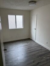 9605 S Avalon Blvd in Los Angeles, CA - Foto de edificio - Building Photo