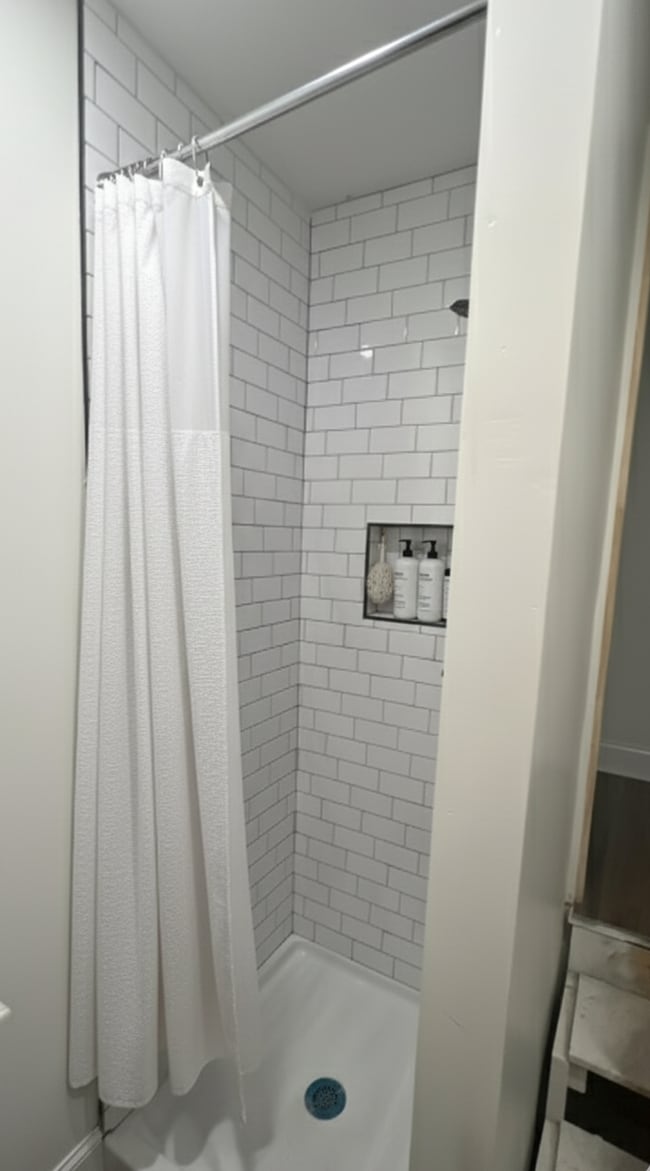 property at 2827 E 5th Ave