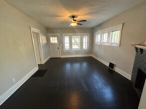 311 E Main St in Carterville, MO - Building Photo - Building Photo