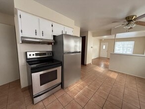 3731 Kalamazoo Ave SE in Grand Rapids, MI - Building Photo - Building Photo