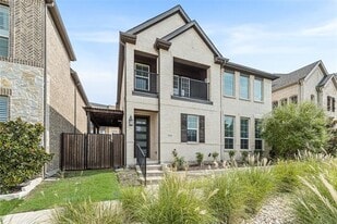 2546 N Collins Blvd in Richardson, TX - Building Photo