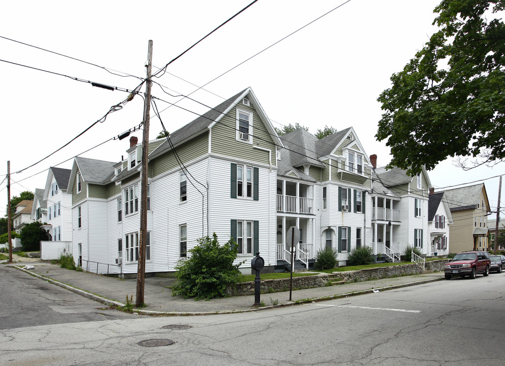 81 Ashland St in Manchester, NH - Building Photo